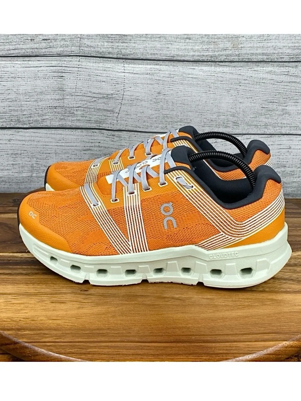 ON Running Cloudgo Turmeric Orange Aloe Athletic Shoes Men’s Sneaker Size 9.5